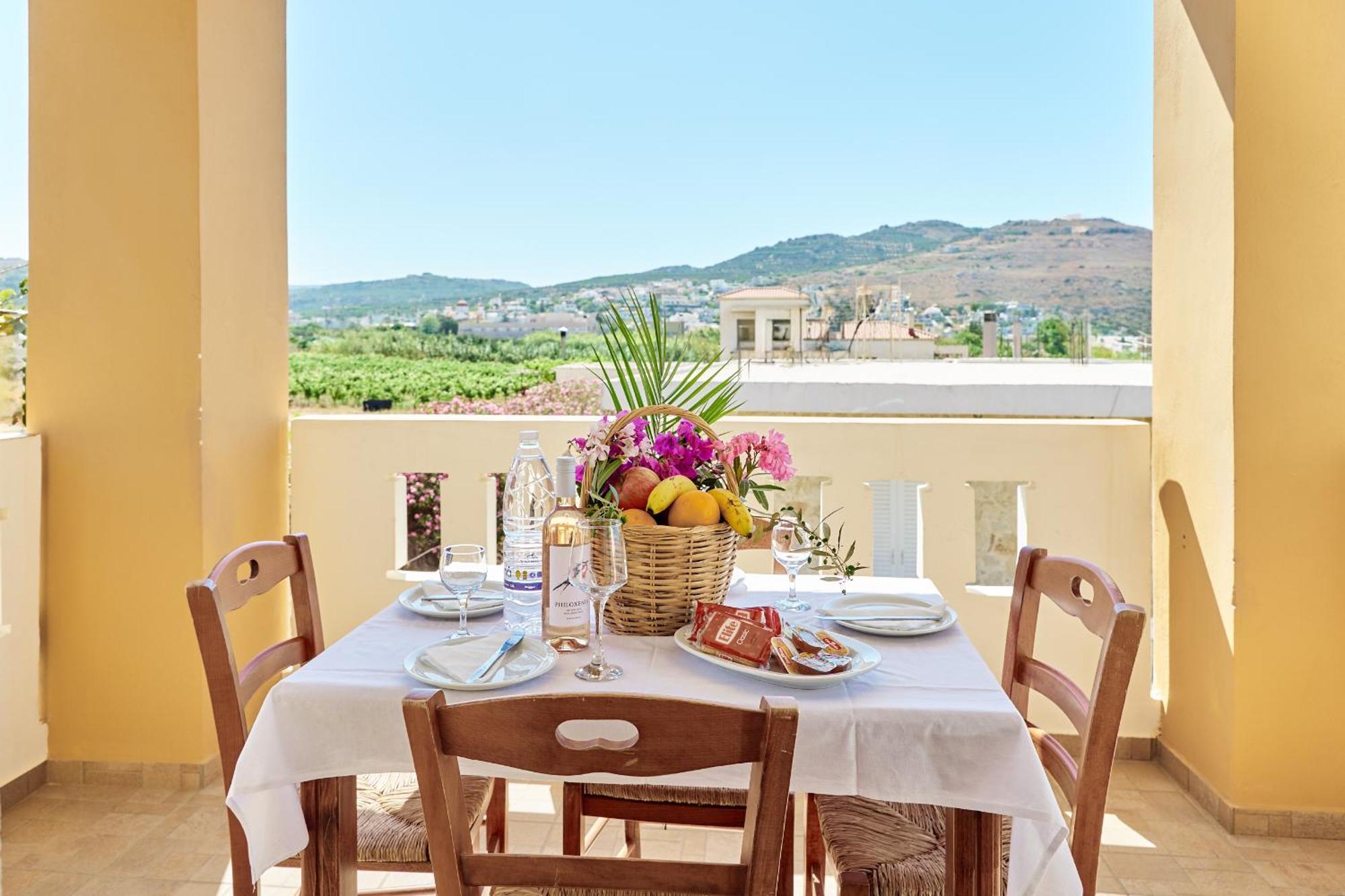 Villa Gereoudis Seaview Apartments-Pool & Bar Kolymbari Dış mekan fotoğraf