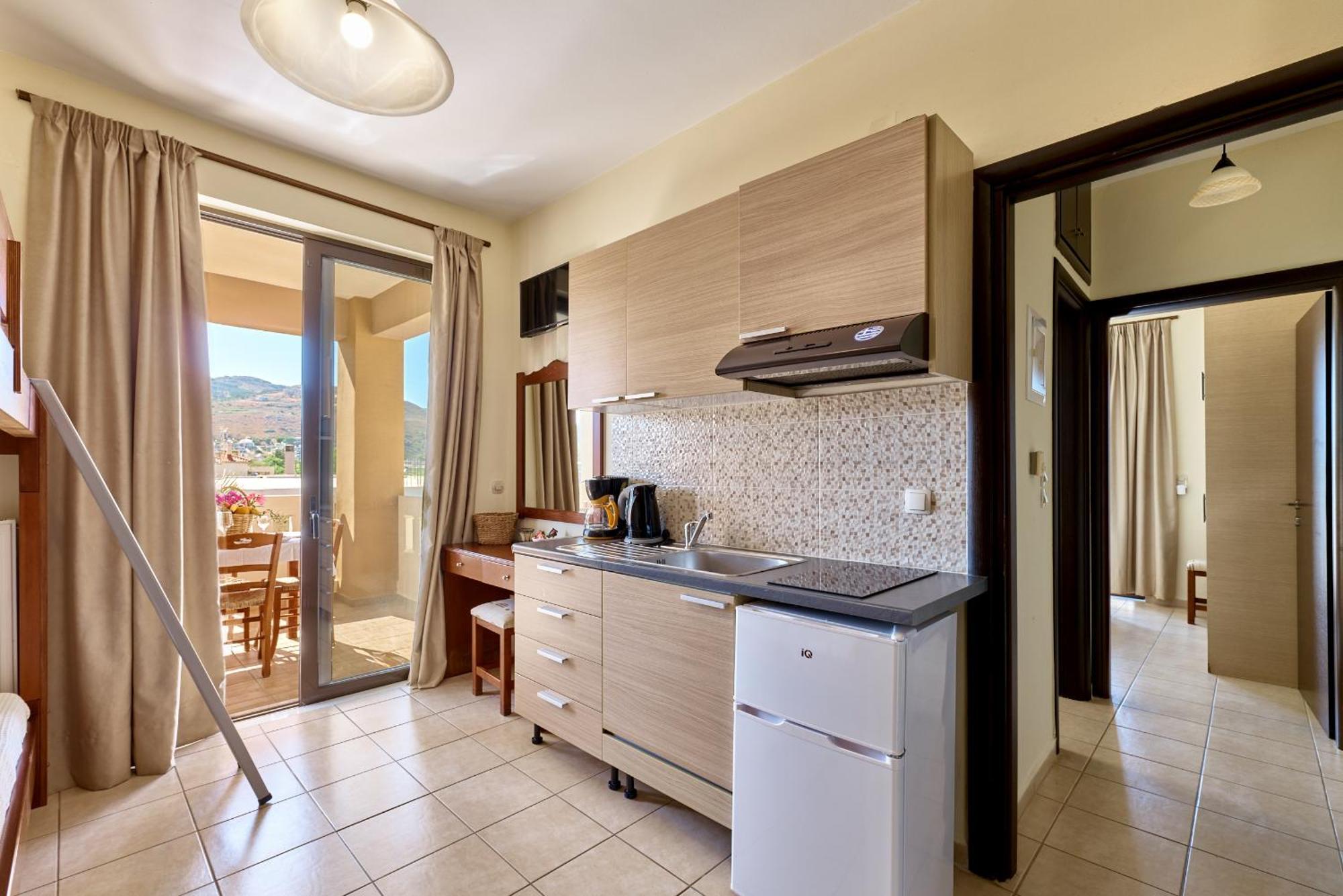 Villa Gereoudis Seaview Apartments-Pool & Bar Kolymbari Dış mekan fotoğraf