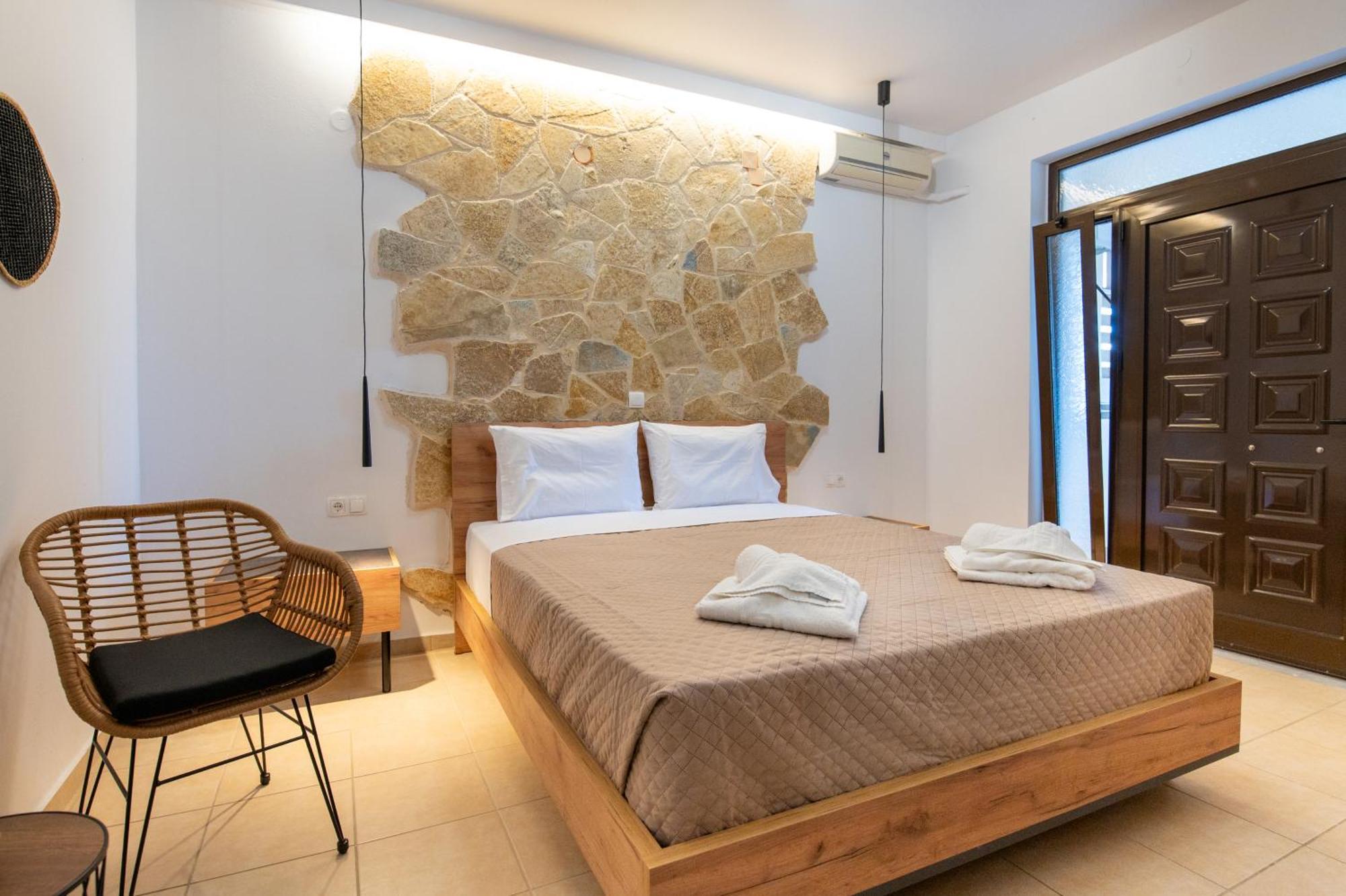 Villa Gereoudis Seaview Apartments-Pool & Bar Kolymbari Dış mekan fotoğraf