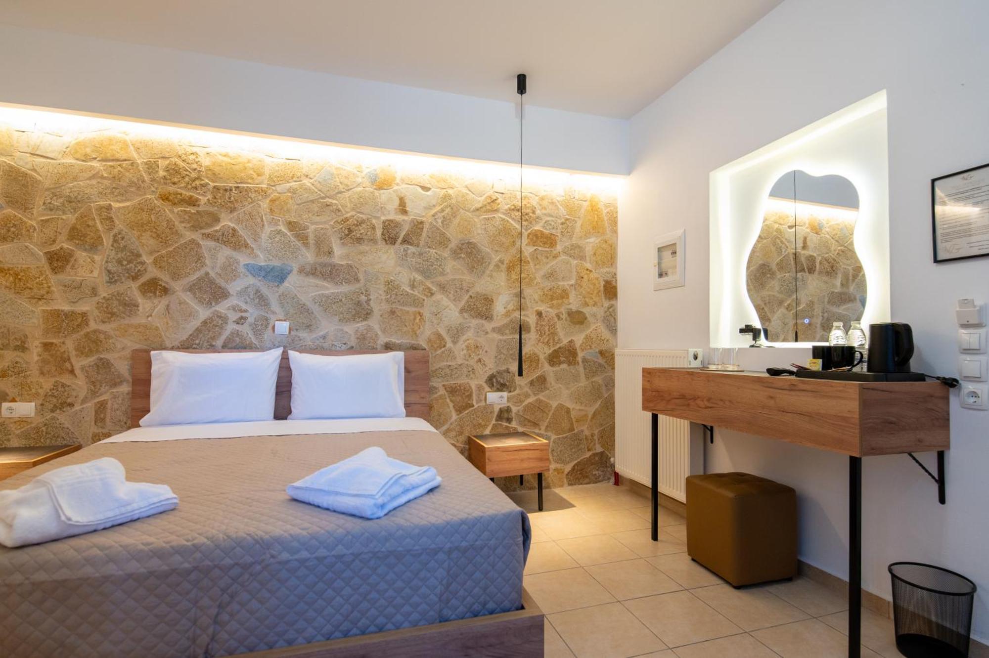 Villa Gereoudis Seaview Apartments-Pool & Bar Kolymbari Dış mekan fotoğraf