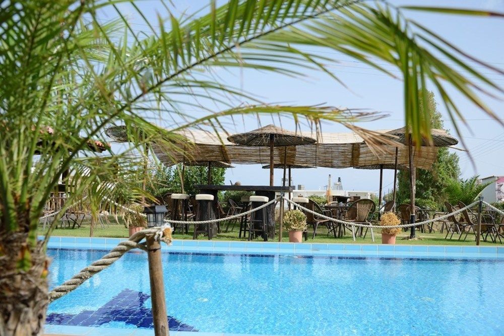 Villa Gereoudis Seaview Apartments-Pool & Bar Kolymbari Dış mekan fotoğraf