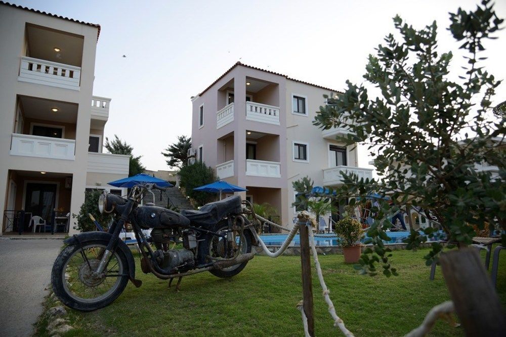 Villa Gereoudis Seaview Apartments-Pool & Bar Kolymbari Dış mekan fotoğraf